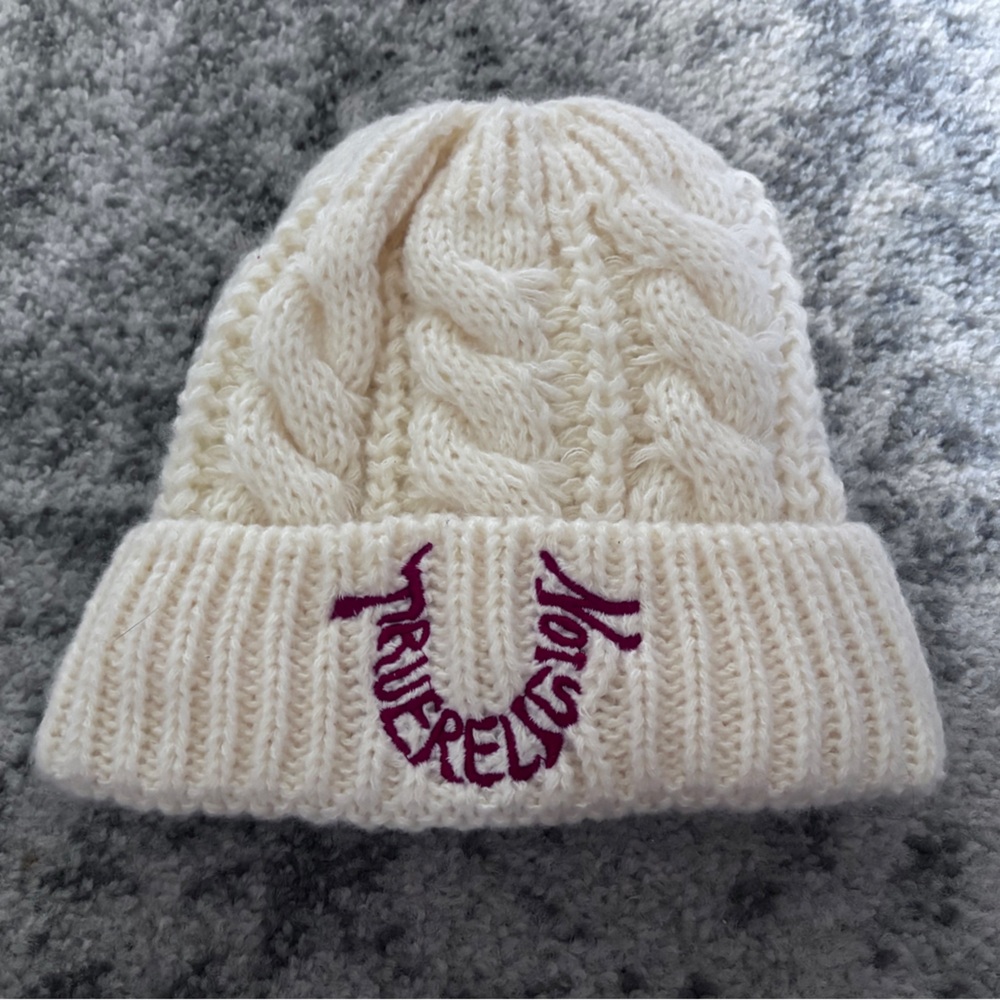 NWOT True Religion Cable Knit Beanie Cream never worn
